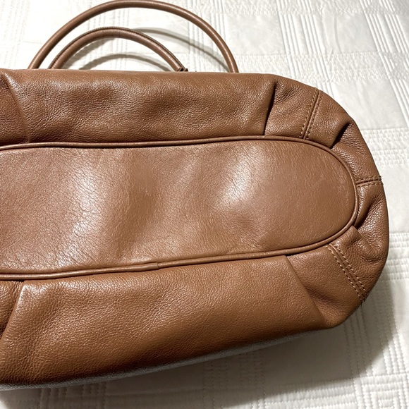 Michael Kors Skorpios Brown Pebble Leather Drawstring Tote Shoulder Bag MK Charm - Picture 7 of 8